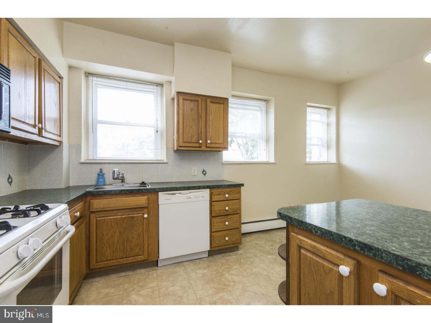 4144 Terrace Street Philadelphia, PA 19128 - Photo 10 of 25