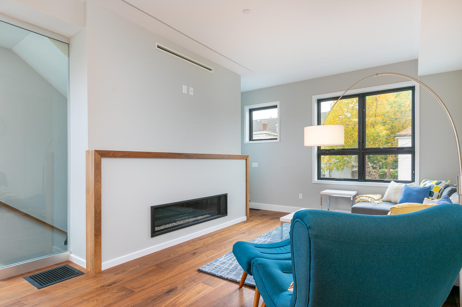 5 Merrill Street Portland, ME 04101 - Photo 13 of 51 5 Merrill St Portland ME 04101-large-005