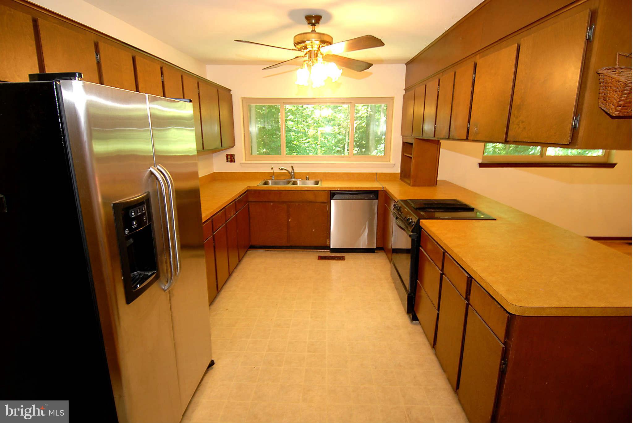 14900 Reserve Road Accokeek, MD 20607 - Photo 10 of 30 Kitchen