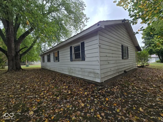 $49,000 | 230 East Poplar Street, Montezuma, IN 47862