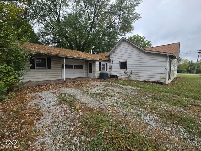 $49,000 | 230 East Poplar Street, Montezuma, IN 47862