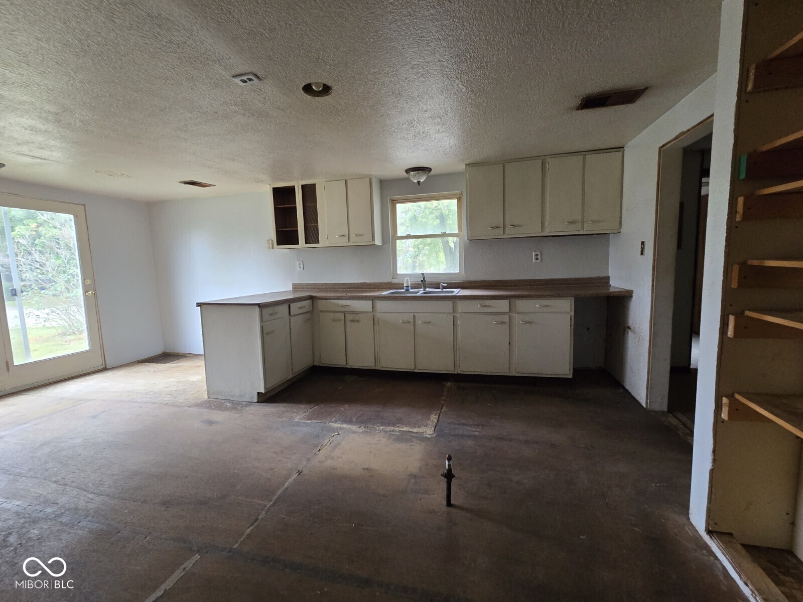 230 East Poplar Street Montezuma, IN 47862 - Photo 7 of 21