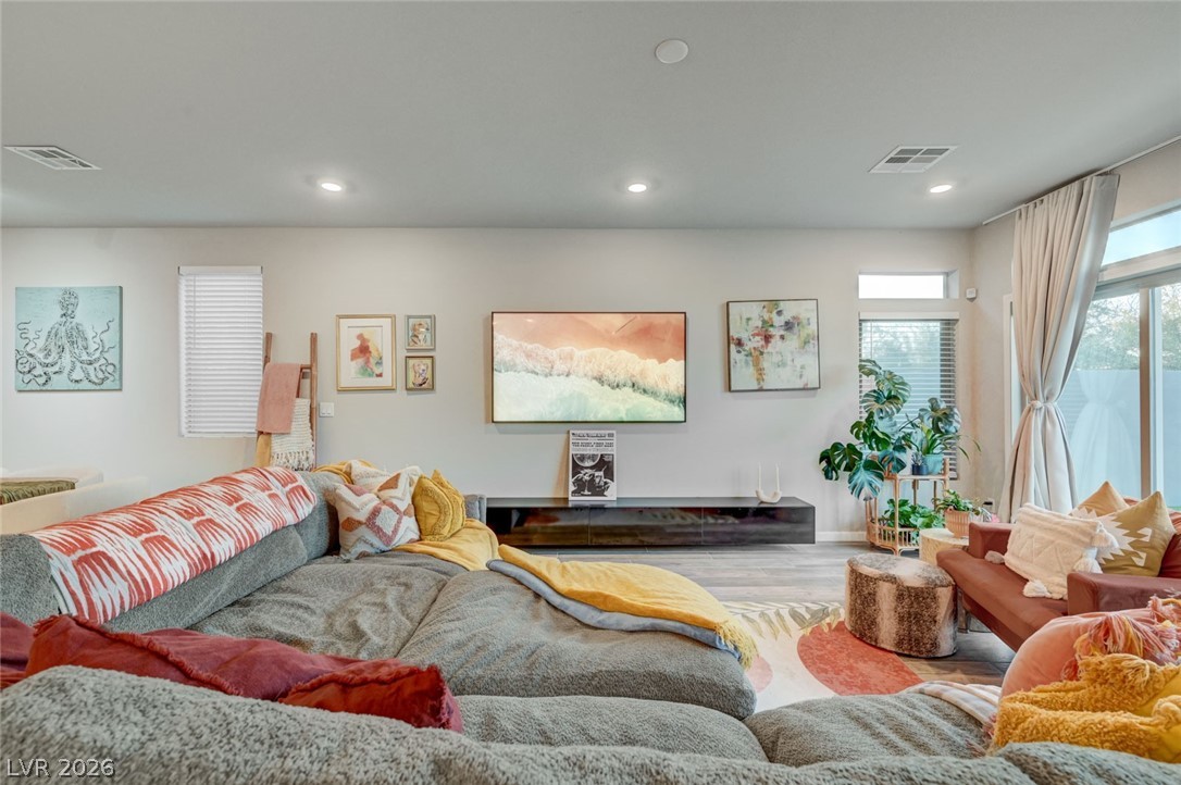 6764 Vista Roma Avenue Las Vegas, NV 89139 - Photo 12 of 67