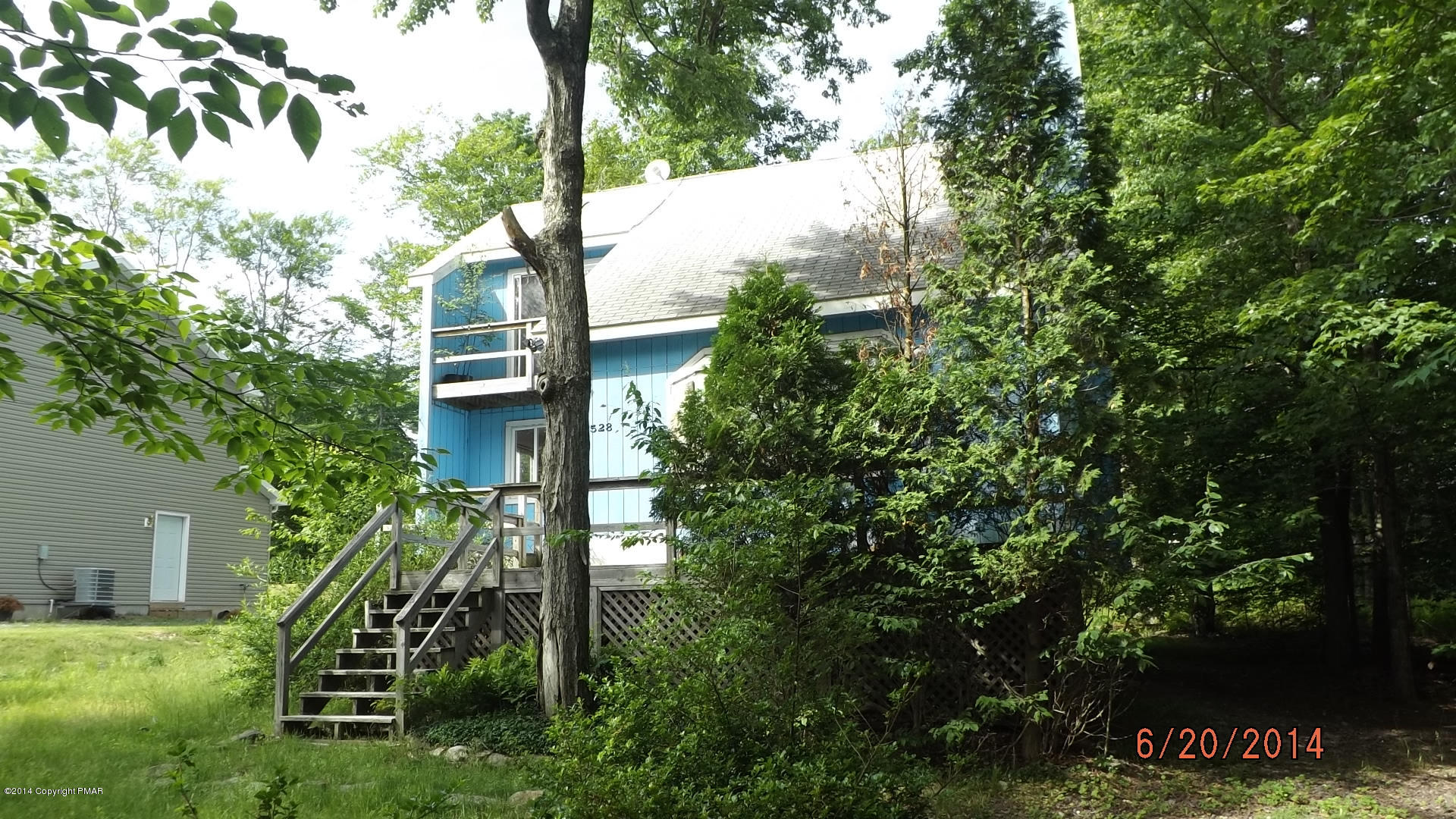 267 Coach Road Tobyhanna, PA 18466 - Photo 2 of 13 a view of a house with a yard