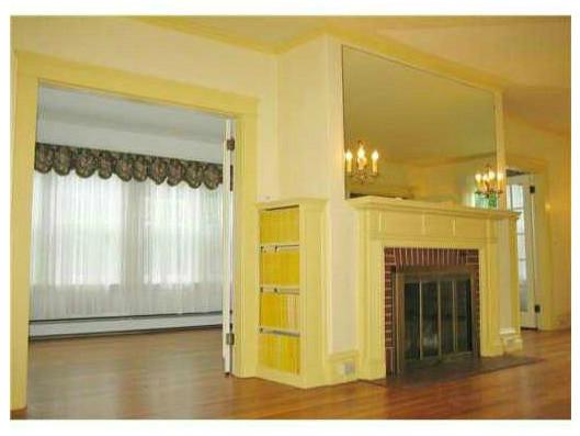 682 Centerville Road Warwick, RI 02886 - Photo 12 of 25 Living Room.