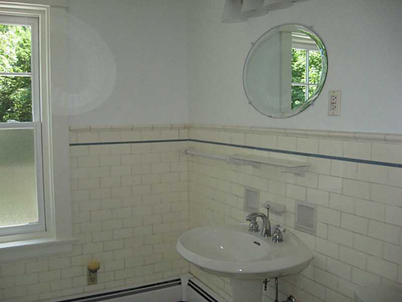 682 Centerville Road Warwick, RI 02886 - Photo 22 of 25 Bathroom.