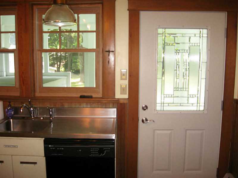682 Centerville Road Warwick, RI 02886 - Photo 8 of 25 Kitchen.