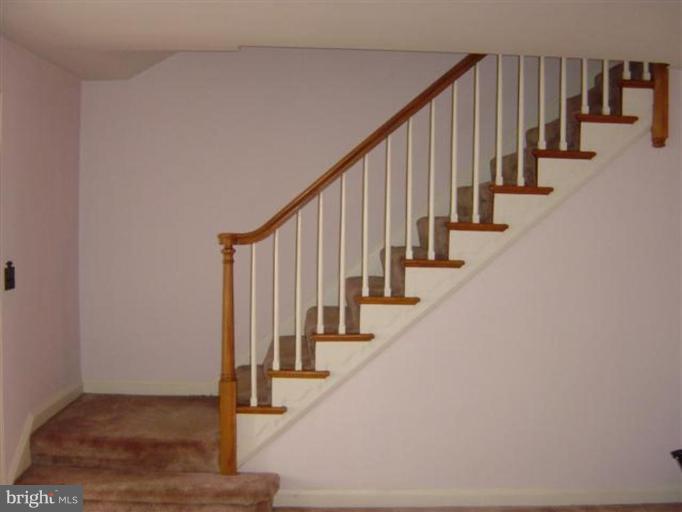 419 Lambeth Road Catonsville, MD 21228 - Photo 3 of 30 Staircase
