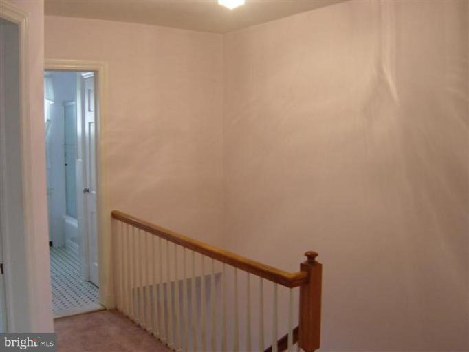 419 Lambeth Road Catonsville, MD 21228 - Photo 10 of 30 Hallway