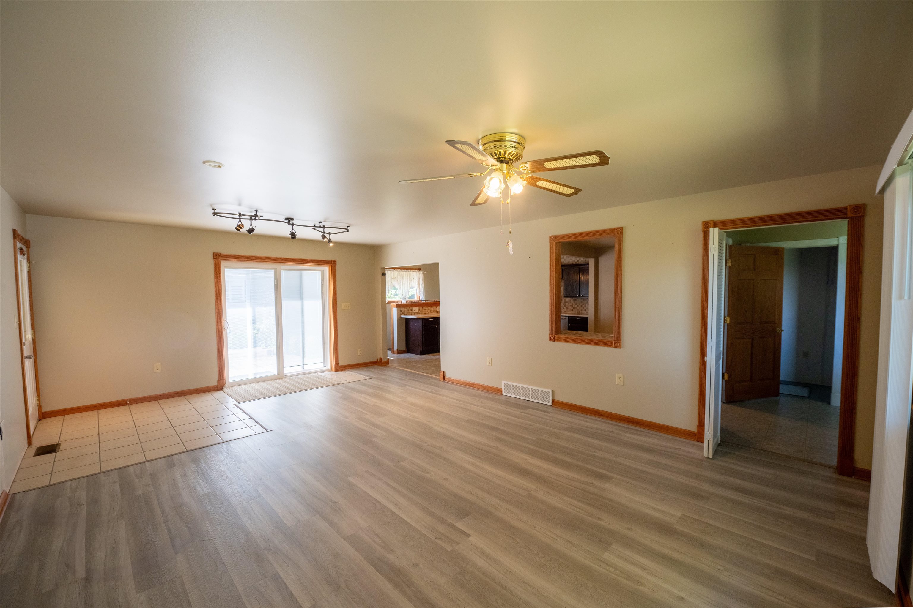 2425 South Poseyville Road Midland, MI 48640 - Photo 30 of 48