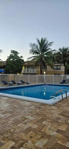 $2,400 | 4210 Northwest 79th Avenue, Unit 1E, Doral, FL 33166