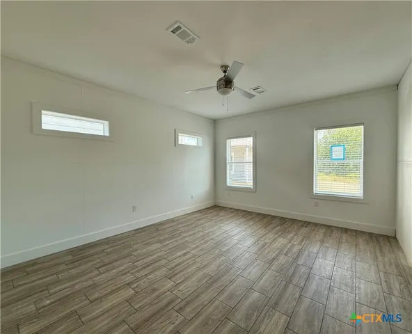 $299,900 | 203 Villa Street, Cuero, TX 77954