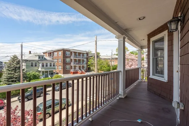 $3,700 | 59 Craigie Street, Unit 2, Somerville, MA 02143