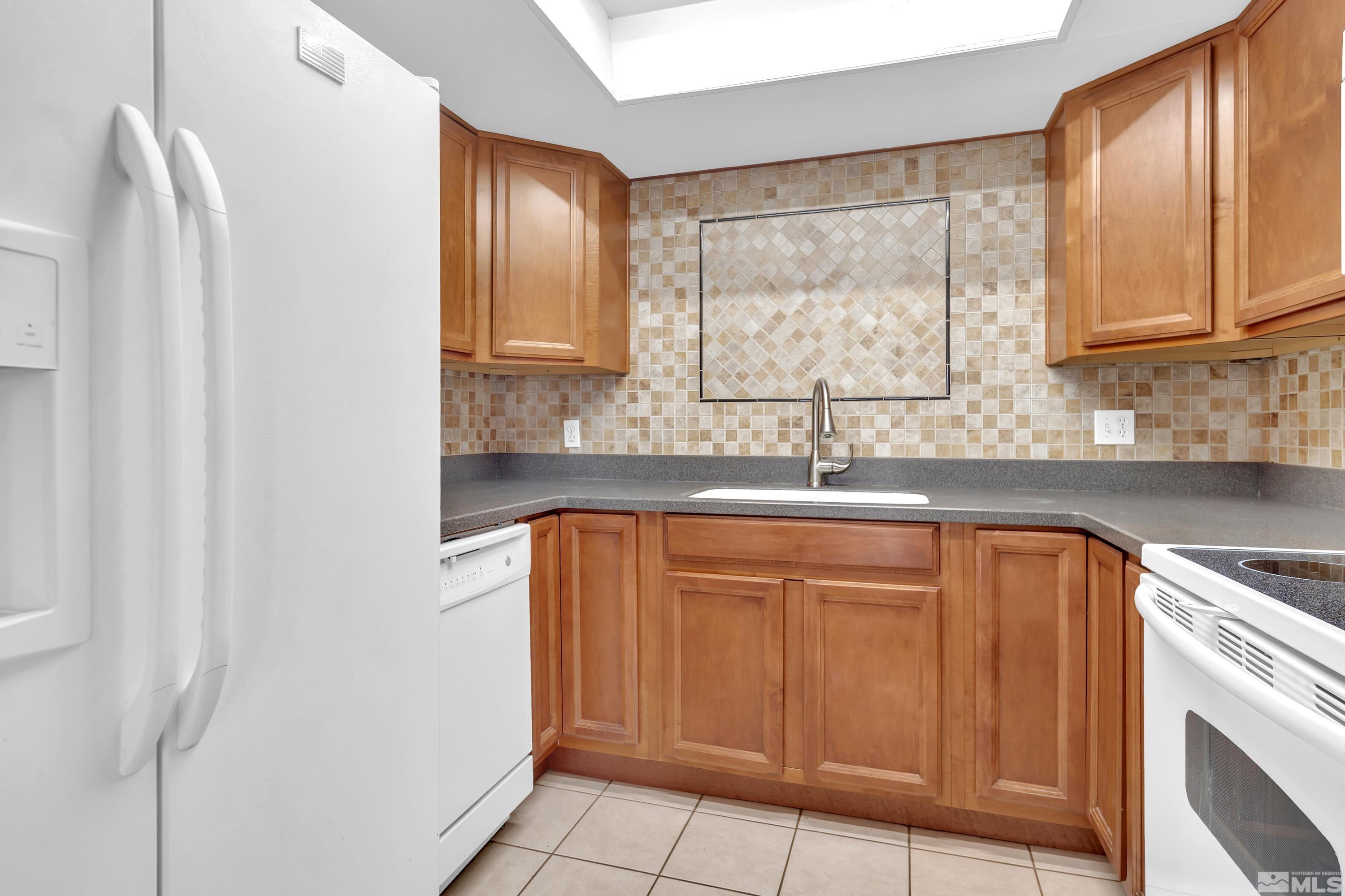 81 Vista Rafael Parkway Reno, NV 89503 - Photo 6 of 21 Photo 6