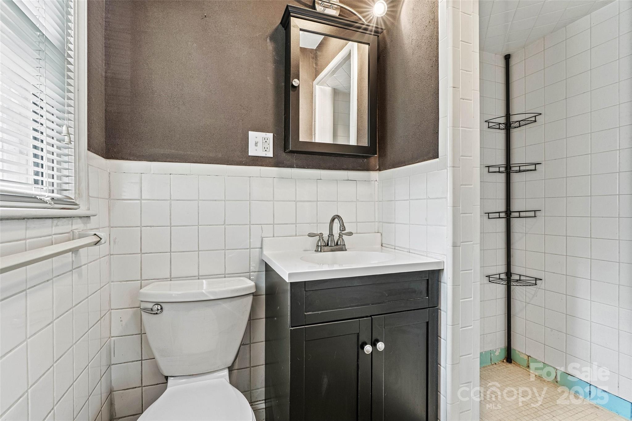 693 Fielding Road Charlotte, NC 28214 - Photo 23 of 32 Gallery Image 23