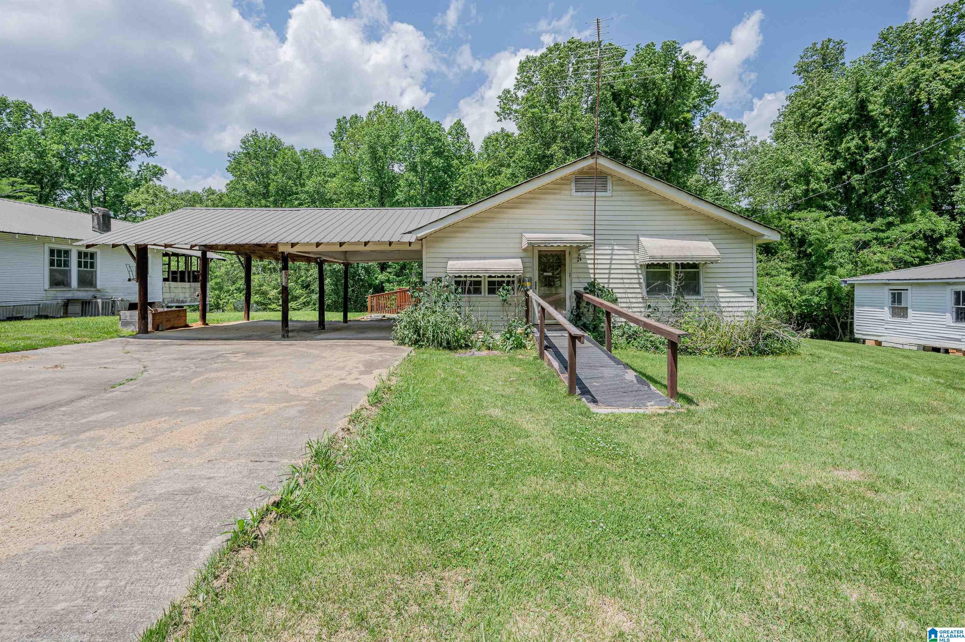 2484 Lively Road Adamsville, AL 35005 - Photo 1 of 50