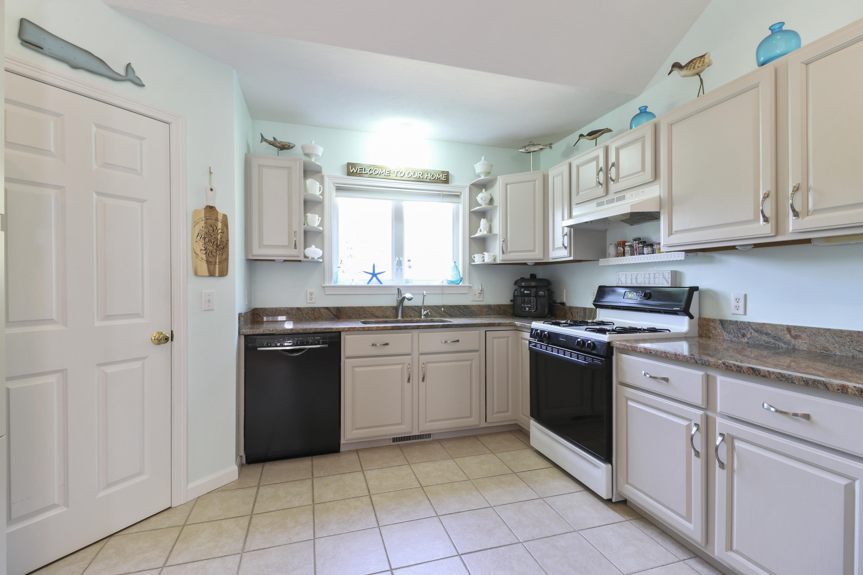 16 High Ridge Drive Buzzards Bay, MA 02532 - Photo 14 of 32 016-photo--8629059