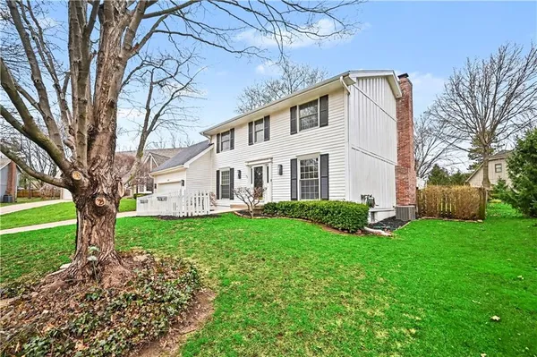 $475,000 | 11620 Woodward Street, Overland Park, KS 66210