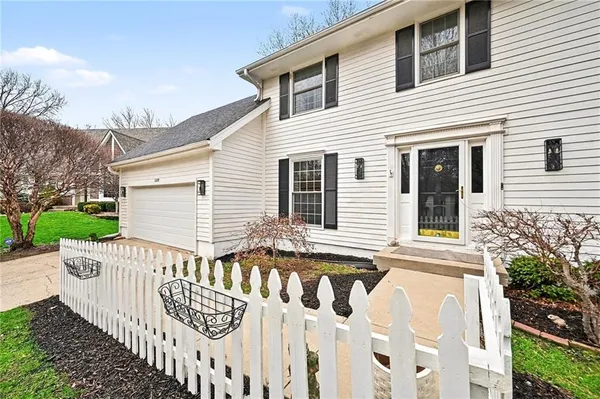 $475,000 | 11620 Woodward Street, Overland Park, KS 66210