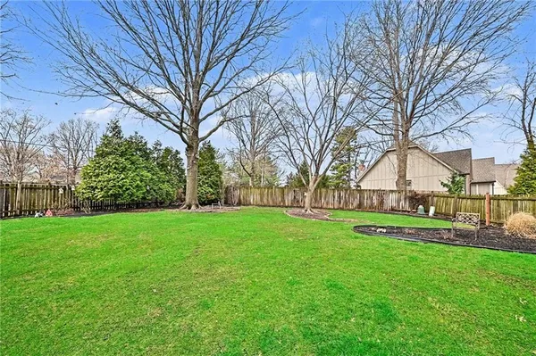 $475,000 | 11620 Woodward Street, Overland Park, KS 66210
