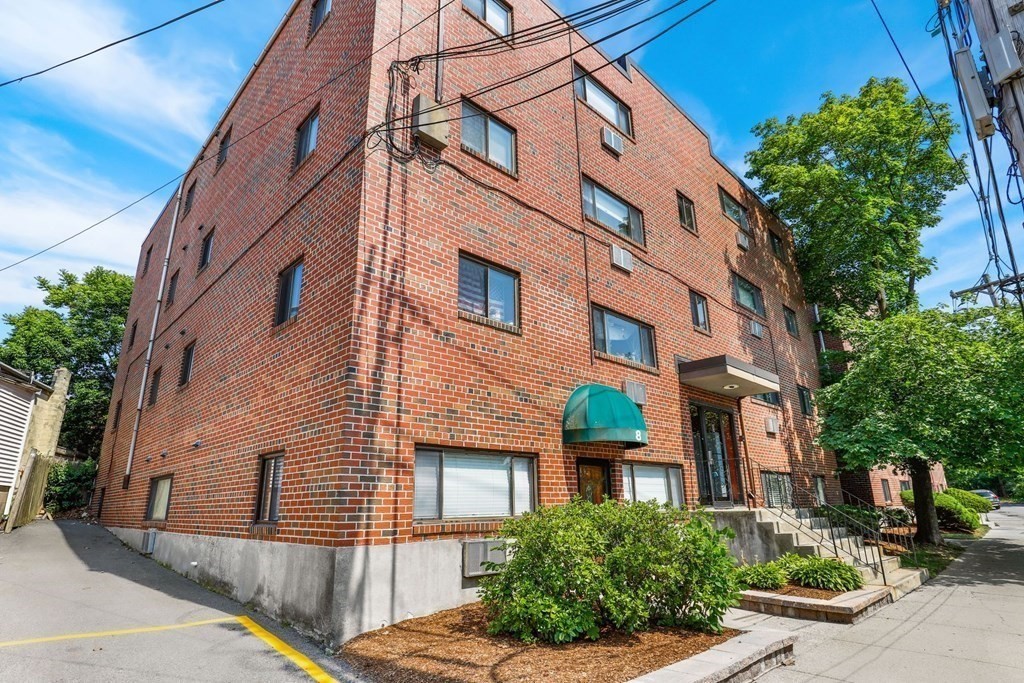 8 Riverside Street, Unit 14 Watertown, MA 02472 - Photo 17 of 19 Gallery Image 17