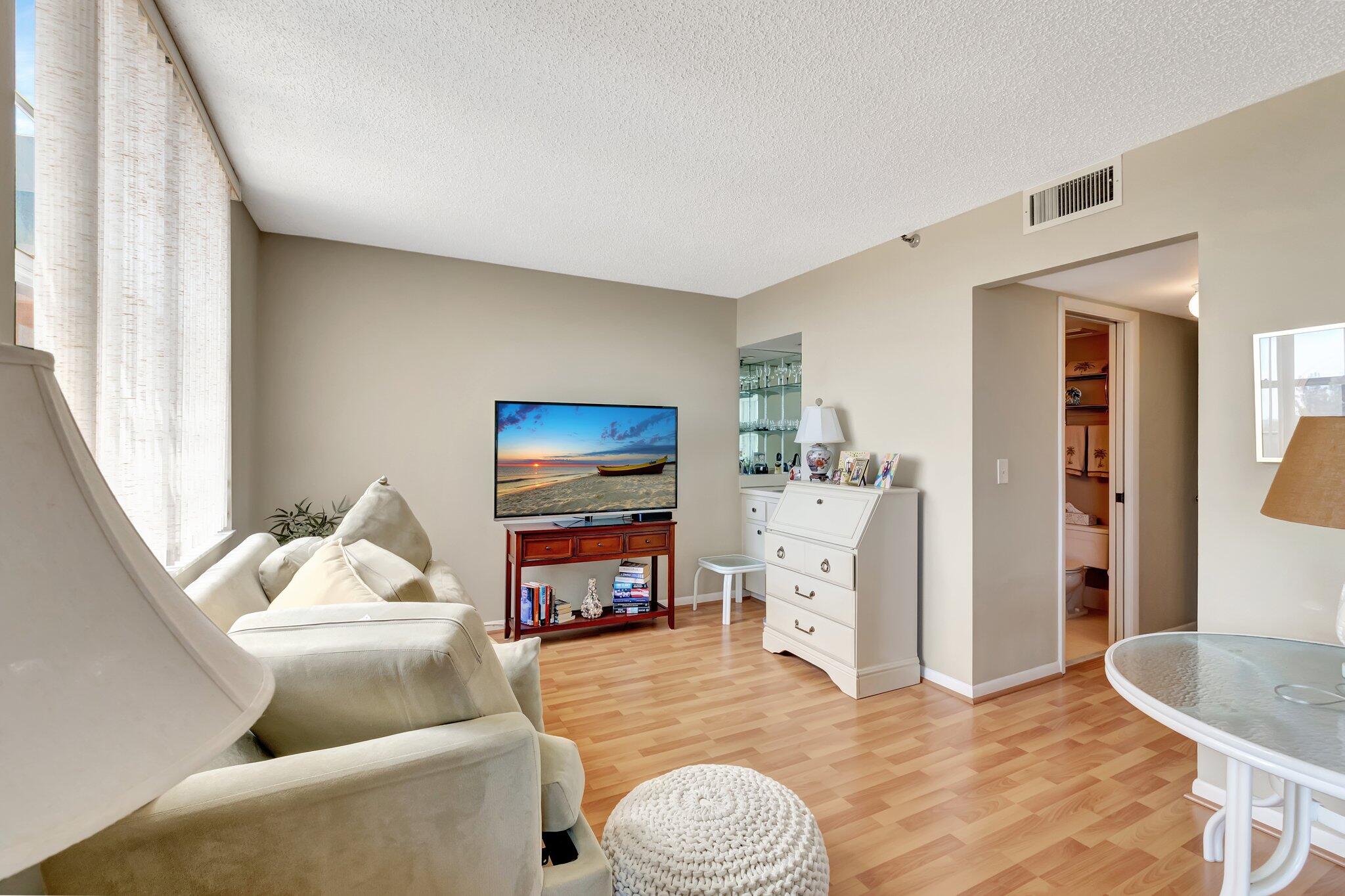 6400 Northwest 2nd Avenue, Unit 518 Boca Raton, FL 33487 - Photo 12 of 33 12-web-or-mls-DSC_7481