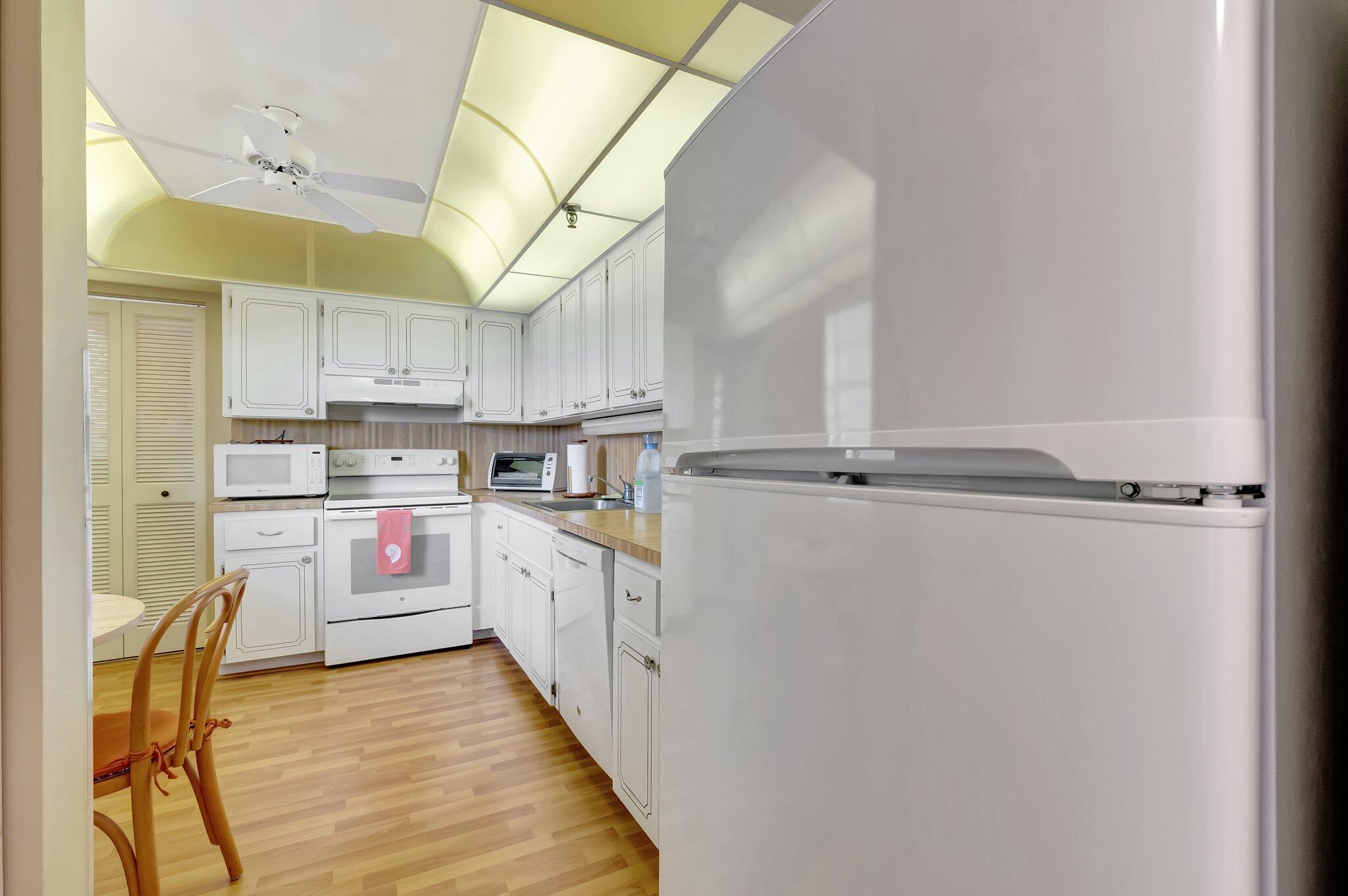 6400 Northwest 2nd Avenue, Unit 518 Boca Raton, FL 33487 - Photo 13 of 33 13-web-or-mls-DSC_7486