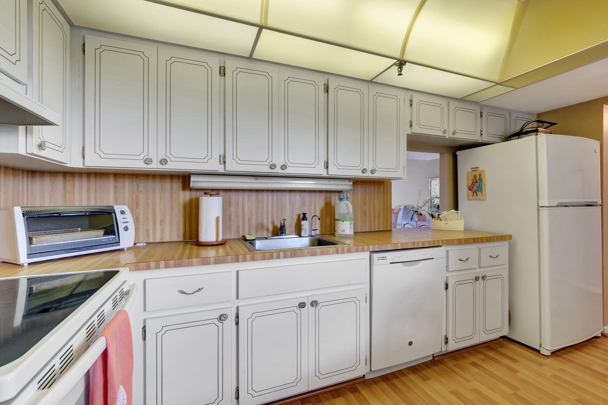 6400 Northwest 2nd Avenue, Unit 518 Boca Raton, FL 33487 - Photo 16 of 33 16-web-or-mls-DSC_7501