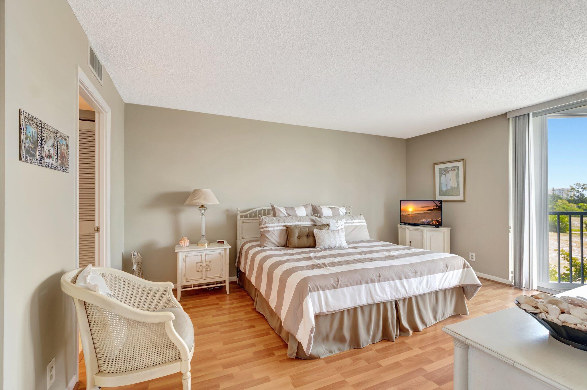 6400 Northwest 2nd Avenue, Unit 518 Boca Raton, FL 33487 - Photo 22 of 33 22-web-or-mls-DSC_7531