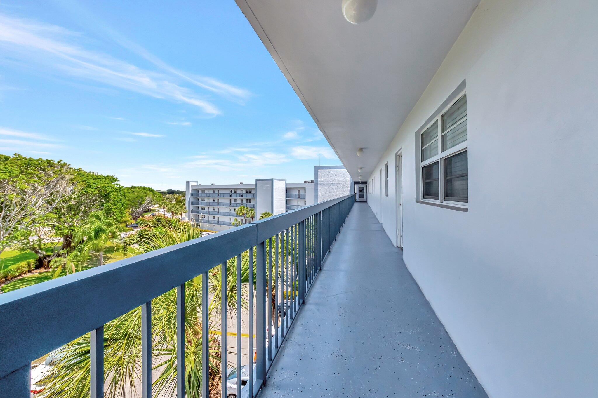 6400 Northwest 2nd Avenue, Unit 518 Boca Raton, FL 33487 - Photo 3 of 33 3-web-or-mls-DSC_7436