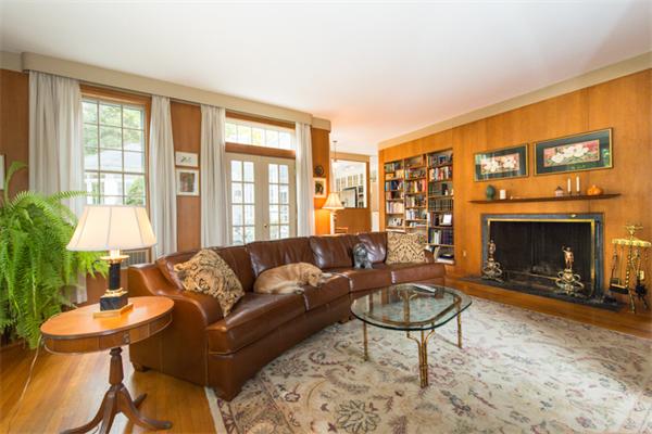 49 Somerset Road Lexington, MA 02420 - Photo 10 of 26 Gallery Image 10