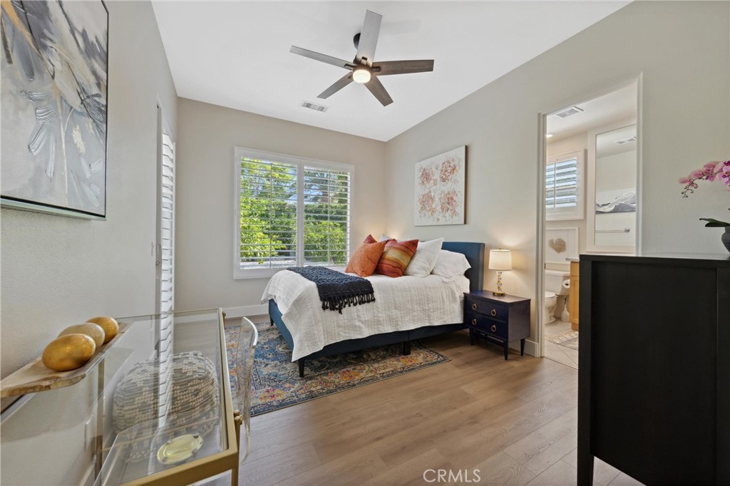 79690 Rancho San Pascual La Quinta, CA 92253 - Photo 40 of 73 a bed room with a bed and a chair