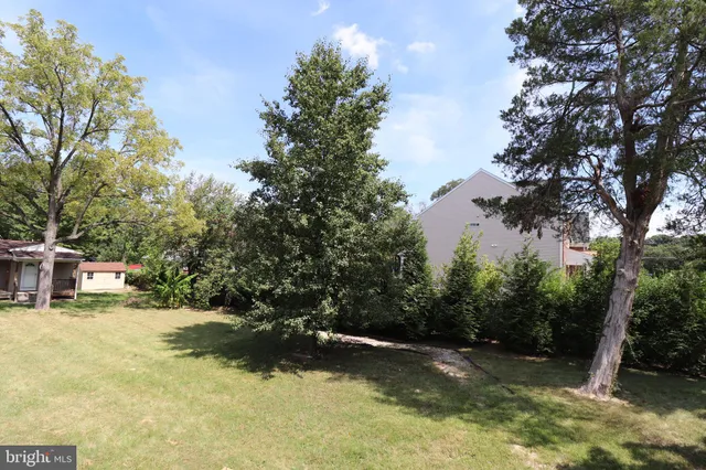 $3,200 | 4006 Buckman Road, Alexandria, VA 22309