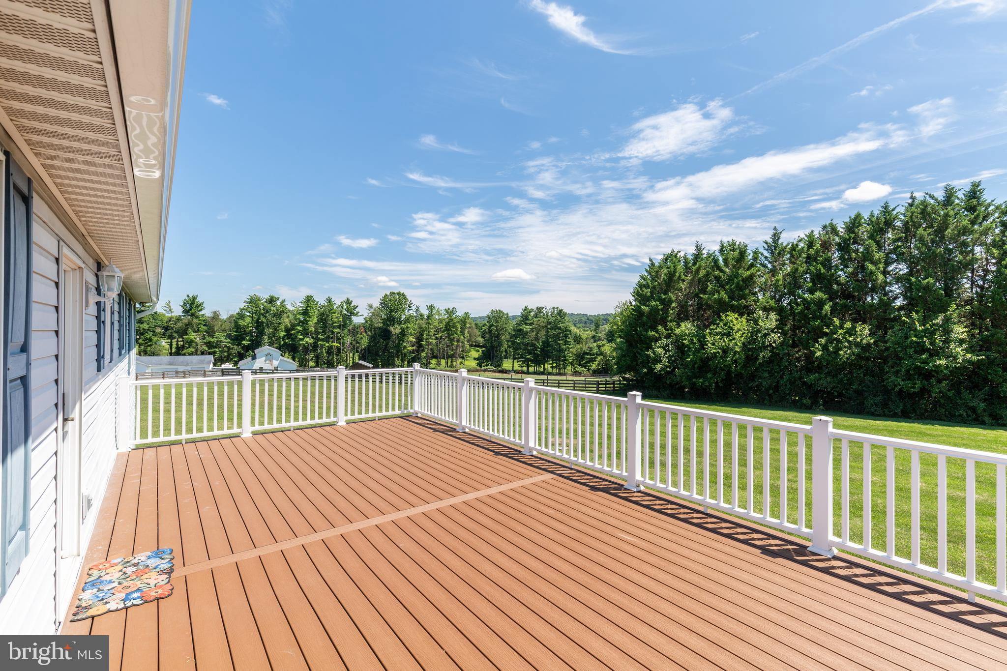 1915 Bachmans Valley Road Manchester, MD 21102 - Photo 24 of 47 27x14+ composite deck