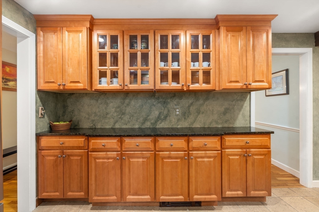 409 North Road Sudbury, MA 01776 - Photo 10 of 36