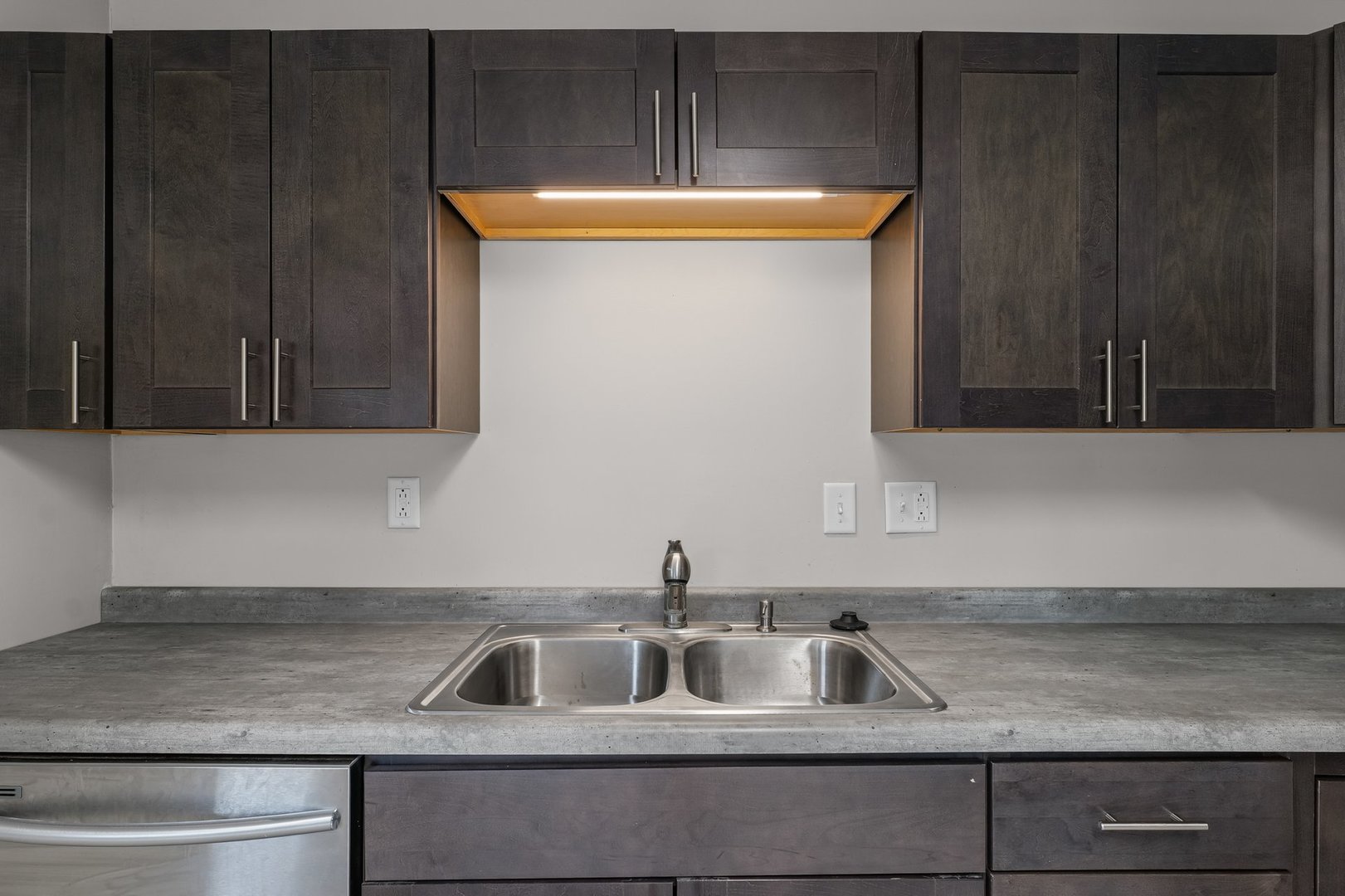 809 South Longview Road Monticello, IL 61856 - Photo 11 of 31 Gallery Image 11