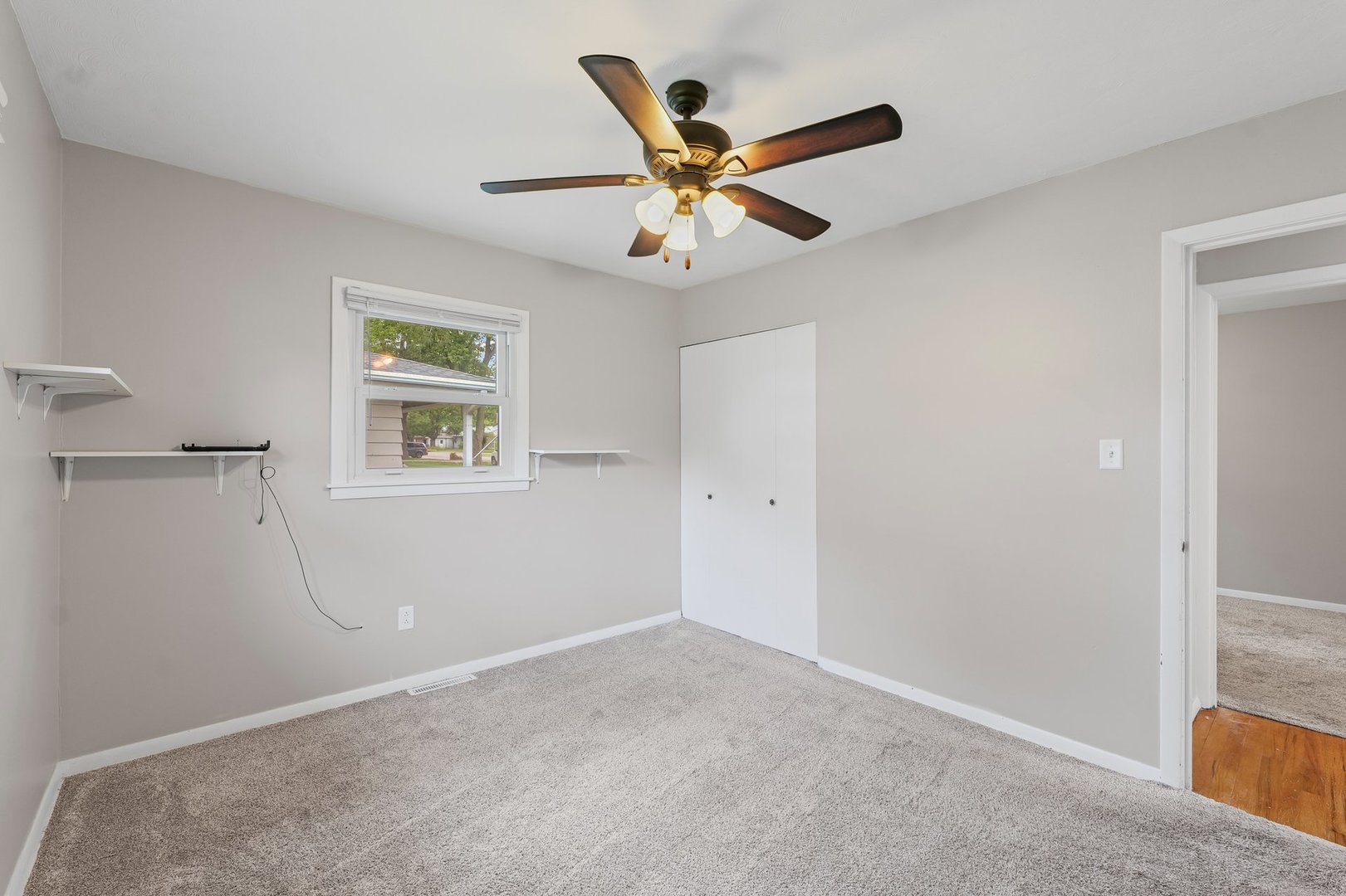 809 South Longview Road Monticello, IL 61856 - Photo 14 of 31 Gallery Image 14