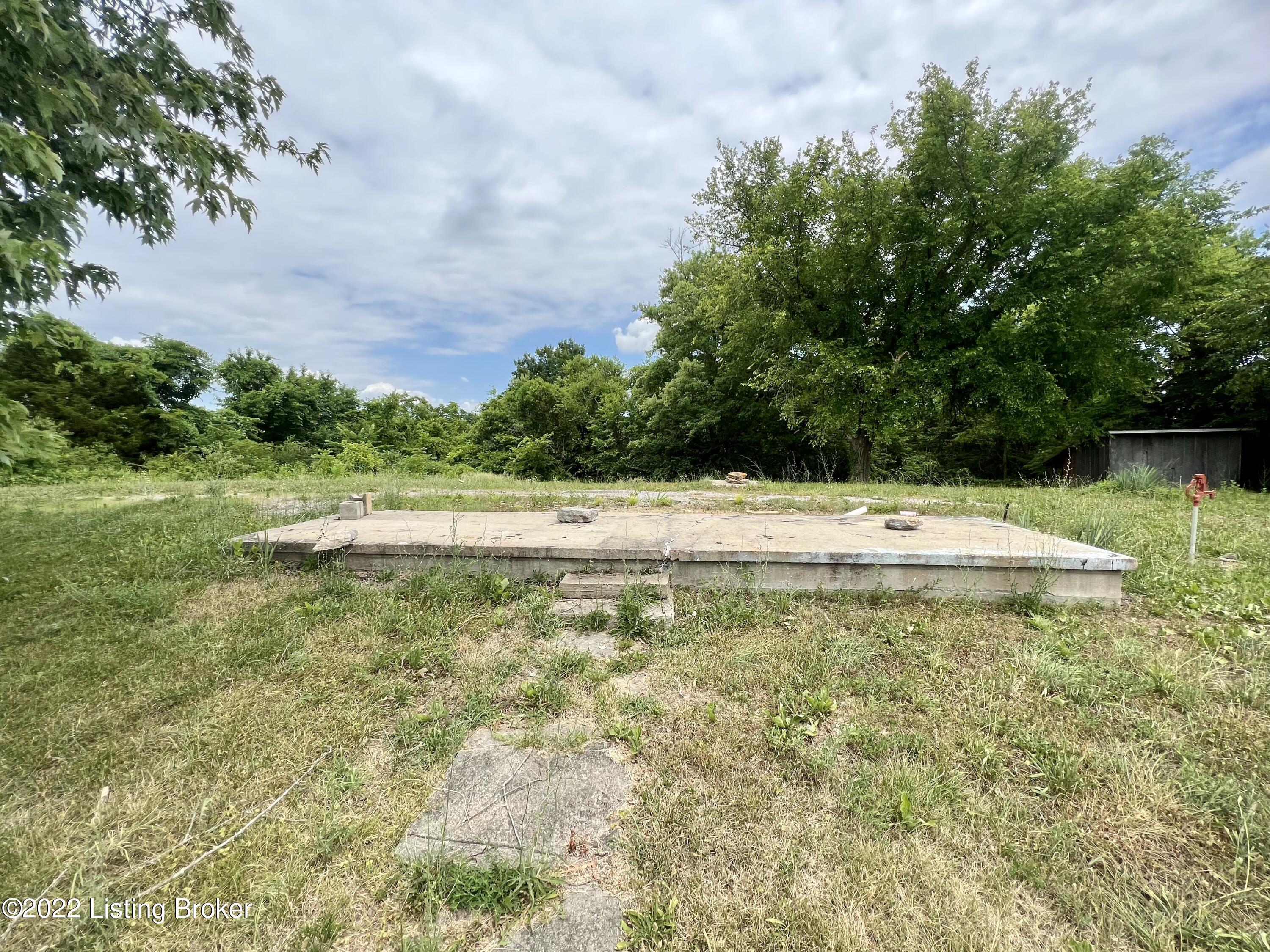 2021 Grapevine Road Harrodsburg, KY 40330 - Photo 5 of 14 A459A3B9-7B9B-4A92-8171-D5E3874124A3