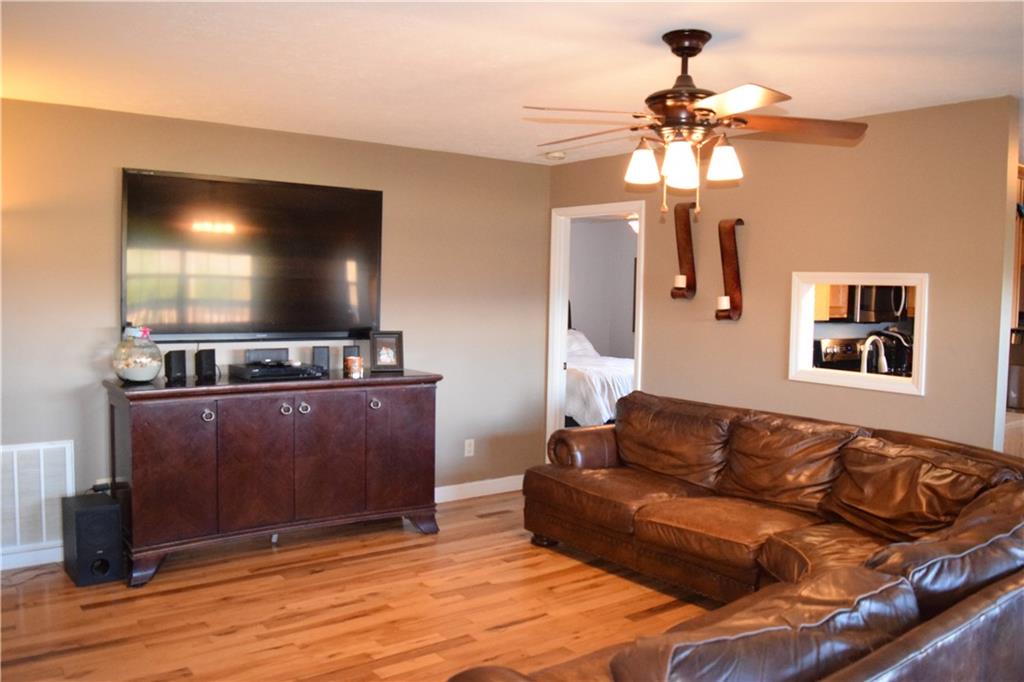 1926 Jamestown Road Morganton, NC 28655 - Photo 5 of 29 Gallery Image 5