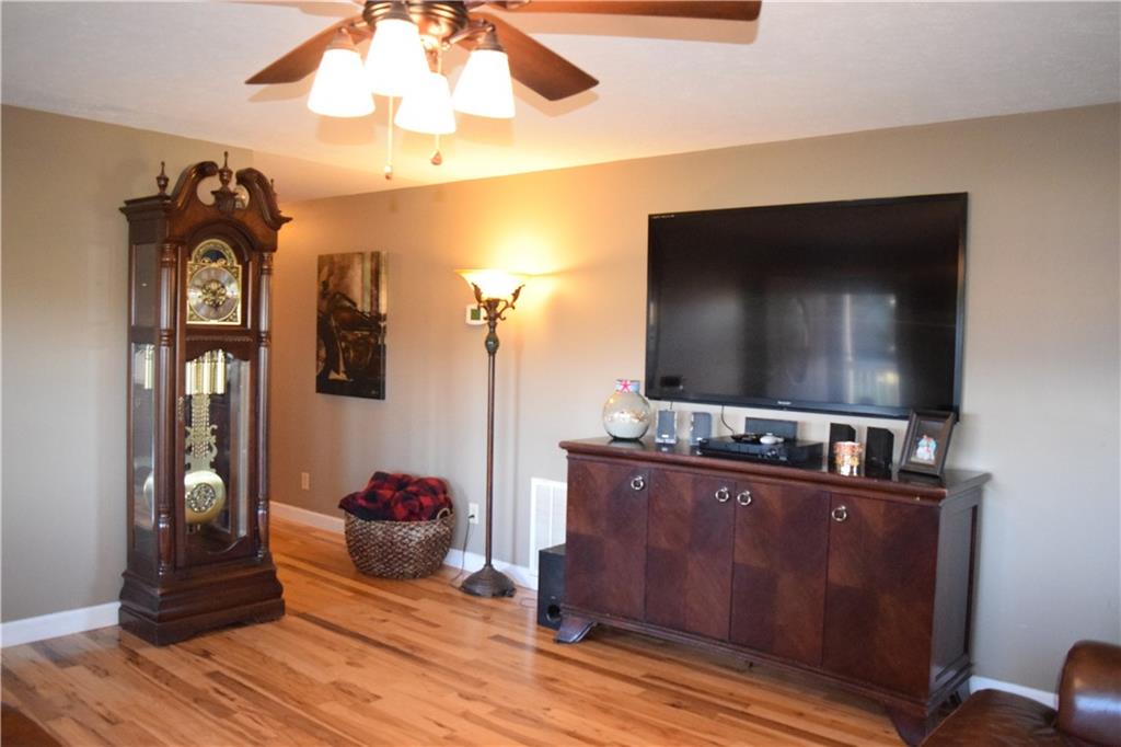 1926 Jamestown Road Morganton, NC 28655 - Photo 6 of 29 Gallery Image 6