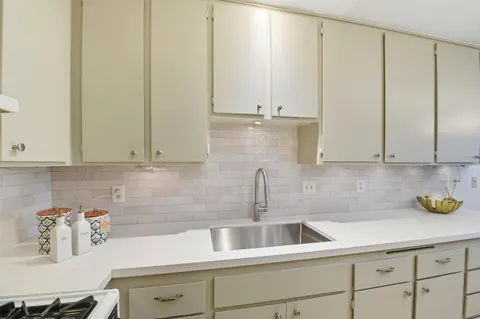 $699,000 | 520 Felix Way, San Jose, CA 95125