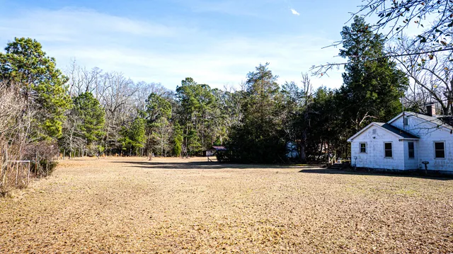 $499,999 | 970 Groomstown Road, Cross, SC 29436