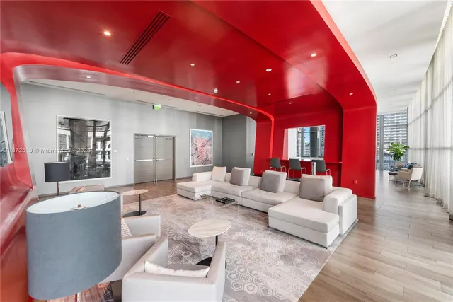 $3,400 | 1100 South Miami Avenue, Unit 2707, Miami, FL 33130