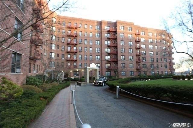 84-01 Main Street, Unit 311 Queens, NY 11435 - Photo 1 of 1