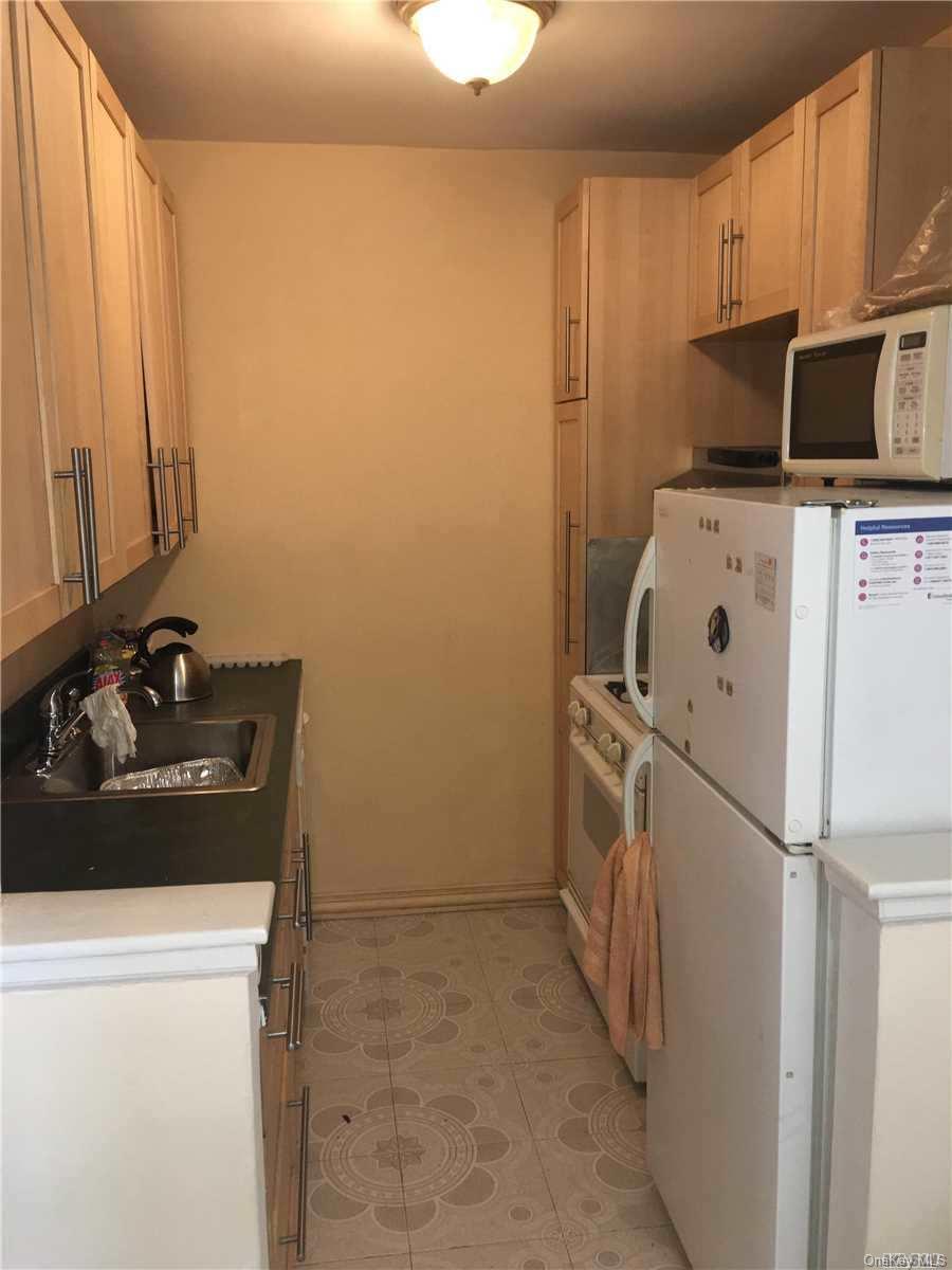 84-01 Main Street, Unit 311 Queens, NY 11435 - Photo 13 of 16