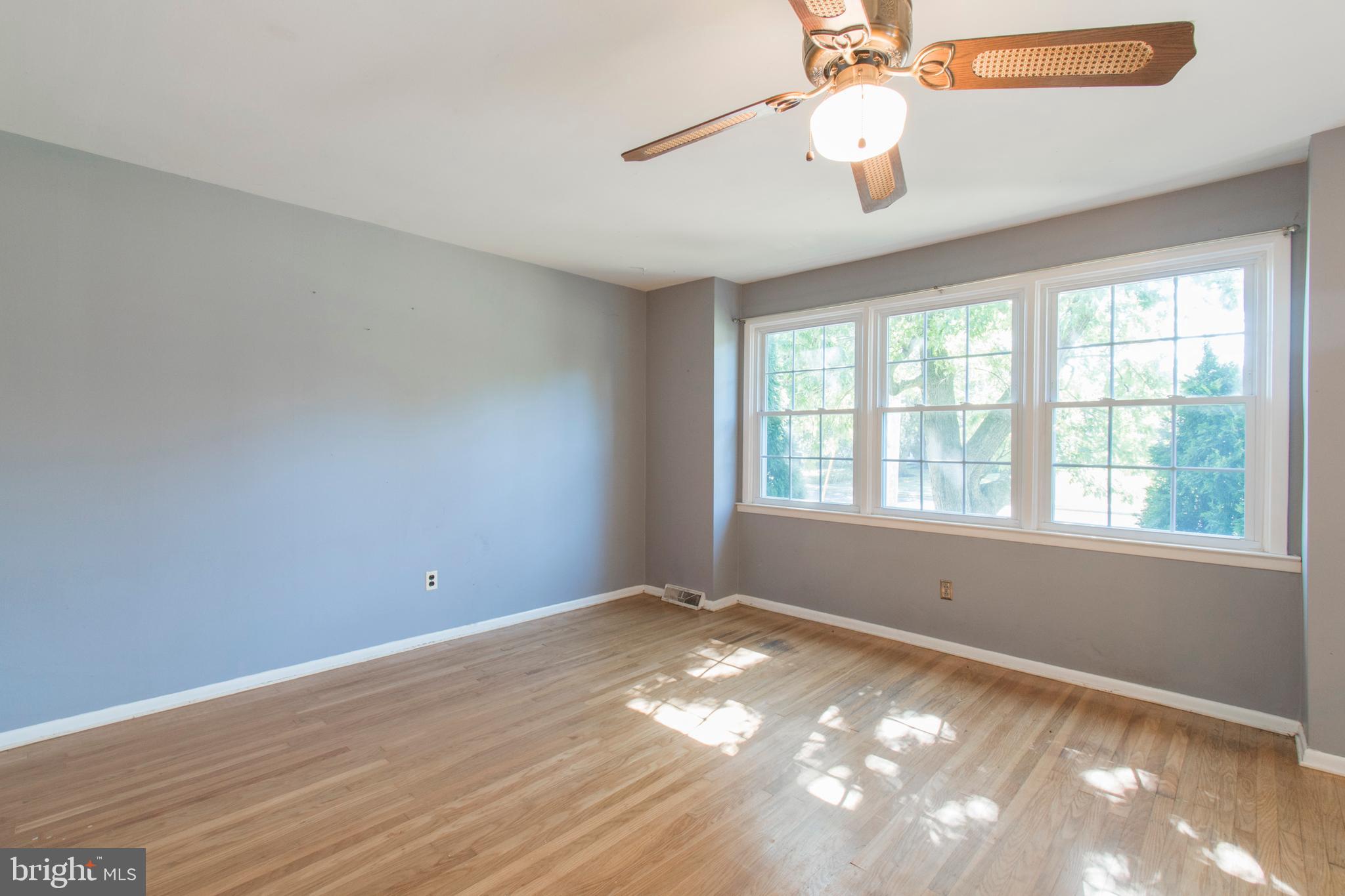 899 Phillips Road Warminster, PA 18974 - Photo 11 of 36