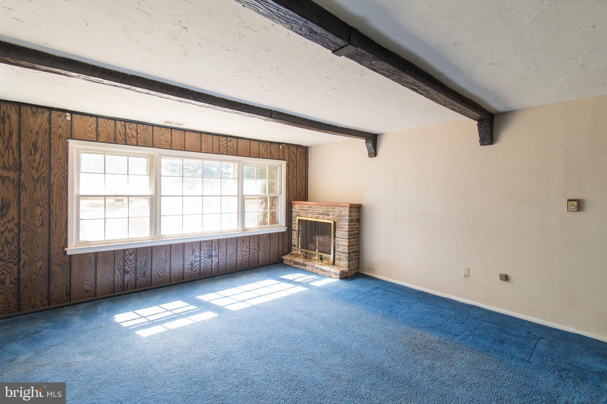 899 Phillips Road Warminster, PA 18974 - Photo 8 of 36