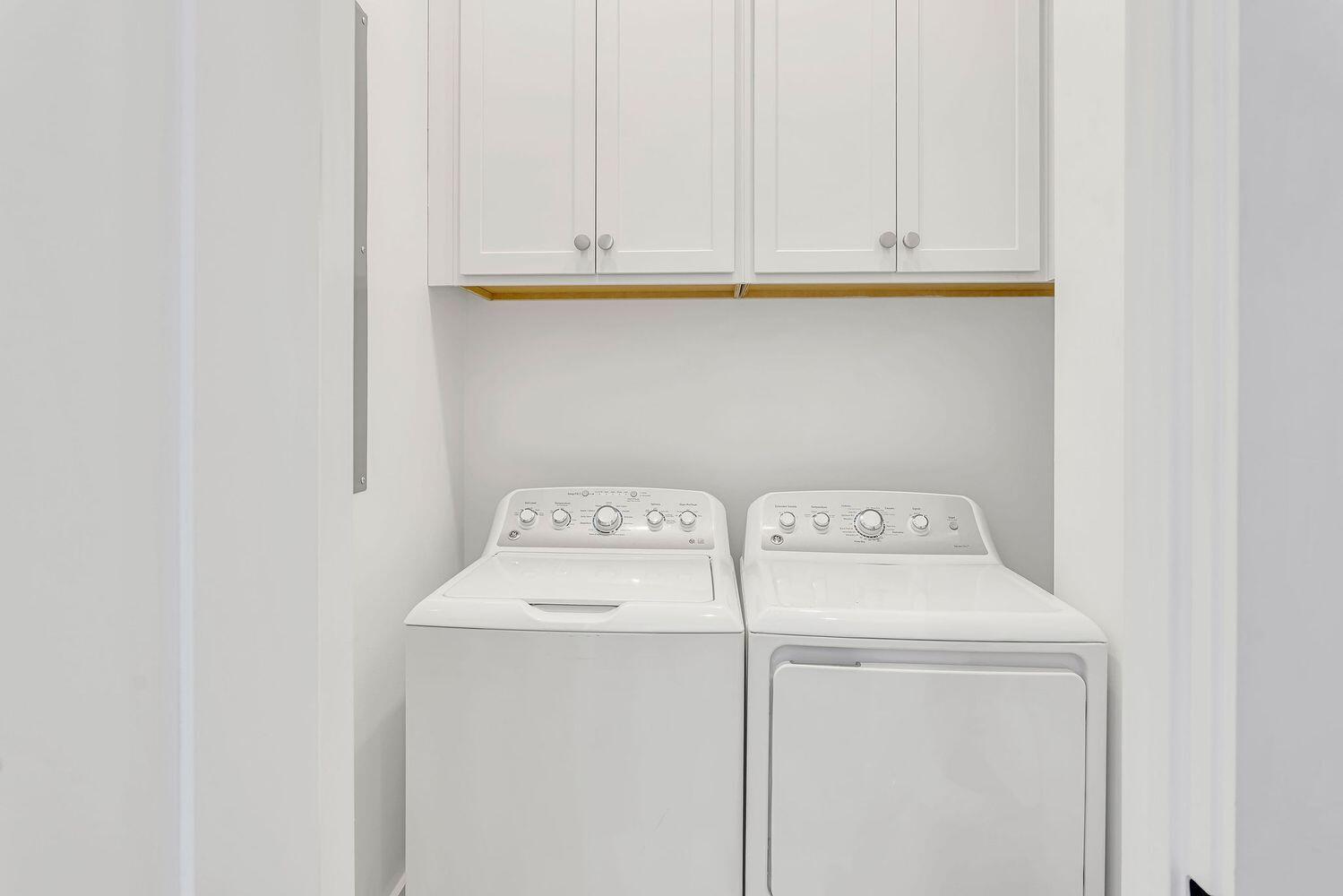 28 Hiker Street Santa Rosa Beach, FL 32459 - Photo 41 of 55 a utility room with dryer and washer