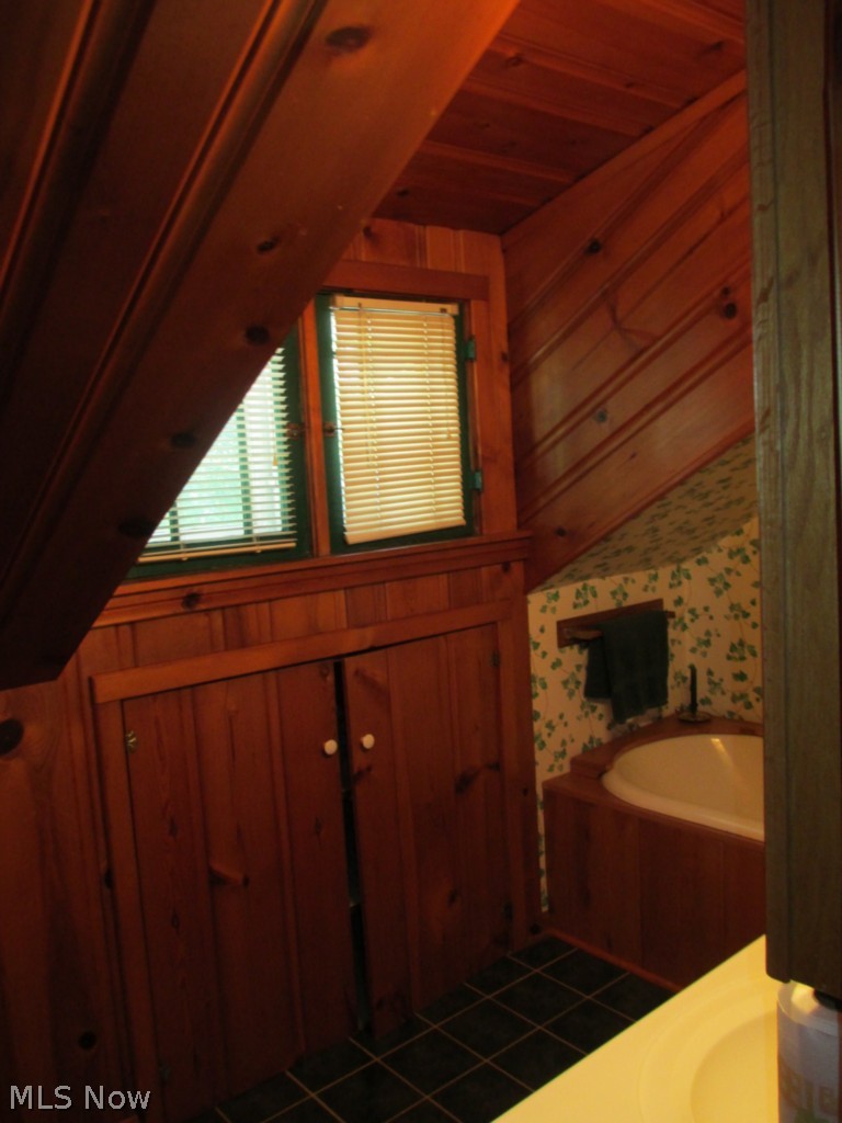 3331 Lake (rt 531) Road Ashtabula, OH 44004 - Photo 16 of 24 2nd floor bathroom view 2 of 2