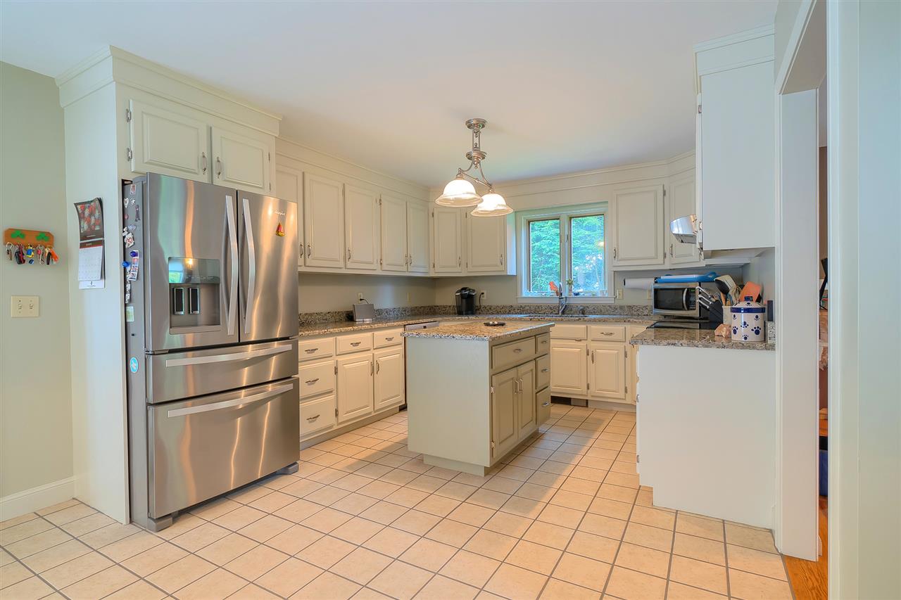 55 Spring Brook Drive Hampstead, NH 03841 - Photo 4 of 36 Gallery Image 4